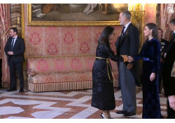 Испанийн Хааны ордноос зохион байгуулсан шинэ жилийн хүндэтгэлийн хүлээн авалтад оролцов