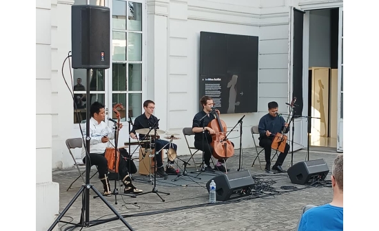 l'Ambassade de Mongolie en France, en collaboration avec la ville de Boulogne-Billancourt, a participé avec le groupe Argusan à la fête de la musique