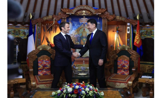 LE PRÉSIDENT DE LA MONGOLIE, SON EXCELLENCE M. UKHNAA KHURELSUKH, ET LE PRÉSIDENT DE LA RÉPUBLIQUE FRANÇAISE, SON EXCELLENCE M. EMMANUEL MACRON, ONT EU UN ENTRETIEN OFFICIEL