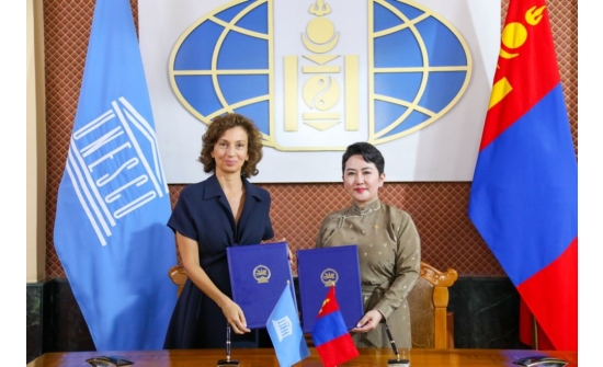 LE MINISTRE DES RELATIONS ETRANGERES B. BATSETSEG A RENCONTRÉ LA DIRECTRICE GENERALE DE L'UNESCO AUDREY AZOULEY