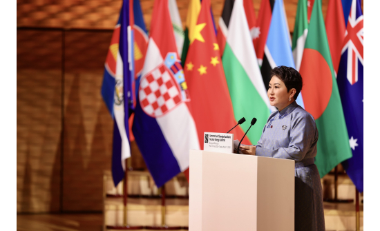La ministre des Affaires étrangères de Mongolie, Son Excellence Mme Battsetseg Batmunkh, a participé au Sommet sur l’énergie nucléaire en France