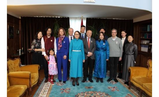 REMISE DES DISTINCTIONS HONORIFIQUES DE LA MONGOLIE AUX CITOYENS FRANÇAIS ET MONGOLS